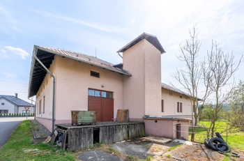 Prodej obchodních prostor 1080 m², Jablůnka