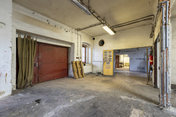 Prodej obchodních prostor 1080 m², Jablůnka