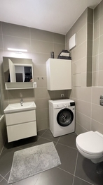 Pronájem bytu 2+kk v osobním vlastnictví 54 m², Praha 10 - Horní Měcholupy