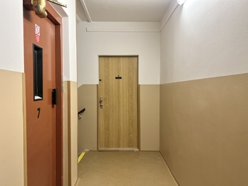 Prodej bytu 4+1 v osobním vlastnictví 81 m², Chomutov