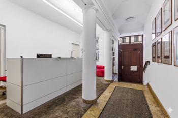 recepce - Prodej nájemního domu 214 m², Praha 5 - Smíchov