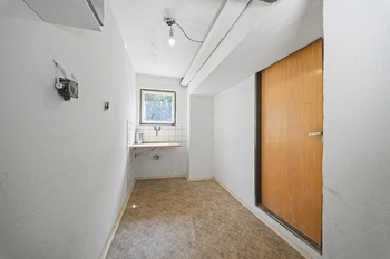Přízemí - Prodej domu 197 m², Praha 9 - Hostavice