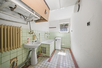 Přízemí - Prodej domu 197 m², Praha 9 - Hostavice