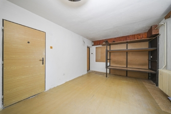 Přízemí - Prodej domu 197 m², Praha 9 - Hostavice
