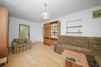 1.patro - Prodej domu 197 m², Praha 9 - Hostavice