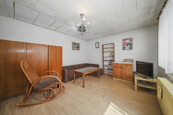 1.patro - Prodej domu 197 m², Praha 9 - Hostavice