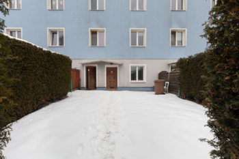 Pronájem bytu 1+1 v osobním vlastnictví 60 m², Meziboří