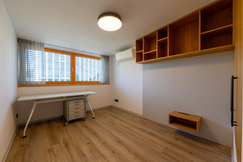 Dětský pokoj v patře - Prodej bytu 4+kk v osobním vlastnictví 115 m², Praha 9 - Vysočany