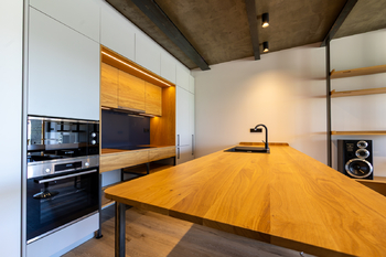 Kuchyň - Prodej bytu 4+kk v osobním vlastnictví 115 m², Praha 9 - Vysočany