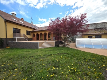Prodej domu 309 m², Heršpice