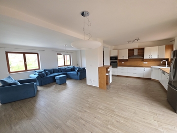 Prodej domu 309 m², Heršpice