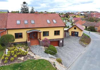 Prodej domu 309 m², Heršpice