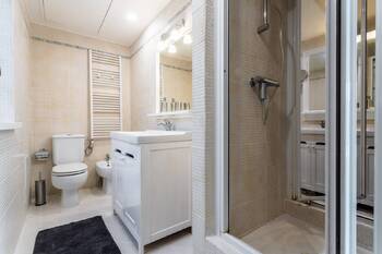 Koupelna II. - Pronájem bytu 2+kk v osobním vlastnictví 67 m², Praha 2 - Vinohrady