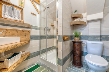 Prodej domu 200 m², Všechlapy