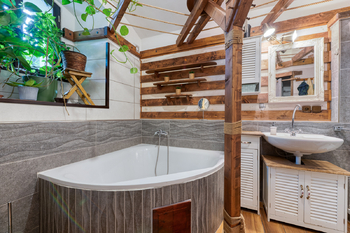 Prodej domu 200 m², Všechlapy