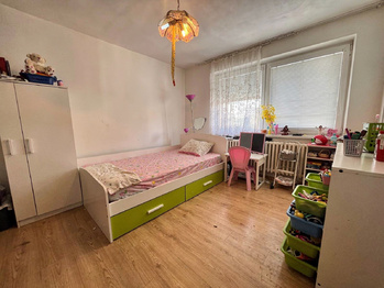 VIZUALIZACE Dětský pokoj - Prodej domu 120 m², Brodek u Prostějova
