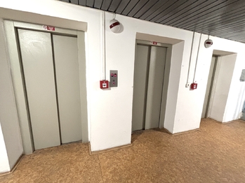 Pronájem bytu 1+kk v osobním vlastnictví 26 m², Praha 8 - Kobylisy