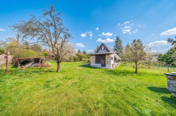 Prodej pozemku 931 m², Ohrobec