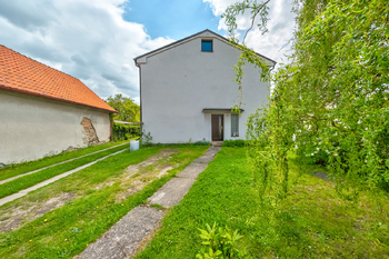 Prodej domu 195 m², Hudlice