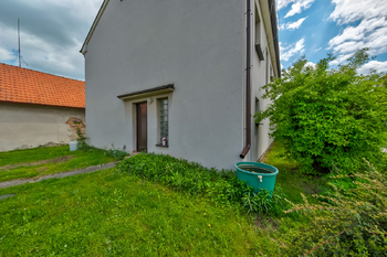 Prodej domu 195 m², Hudlice