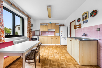 Prodej domu 195 m², Hudlice