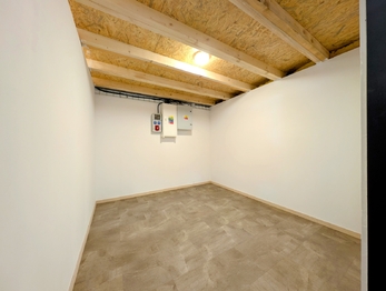 zázemí ... - Pronájem výrobních prostor 151 m², Havlíčkův Brod