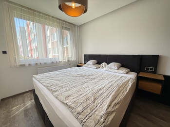 Pronájem bytu 4+1 v osobním vlastnictví 81 m², Praha 9 - Miškovice