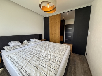 Pronájem bytu 4+1 v osobním vlastnictví 81 m², Praha 9 - Miškovice