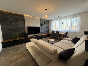 Pronájem bytu 4+1 v osobním vlastnictví 81 m², Praha 9 - Miškovice