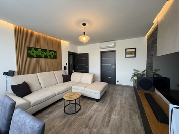 Pronájem bytu 4+1 v osobním vlastnictví 81 m², Praha 9 - Miškovice