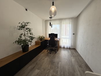 Pronájem bytu 4+1 v osobním vlastnictví 81 m², Praha 9 - Miškovice