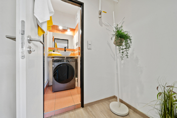Koupelna - Prodej bytu 1+1 v osobním vlastnictví 33 m², Kroměříž