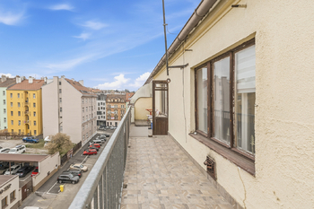 Prodej bytu 2+kk v osobním vlastnictví 44 m², Praha 4 - Michle