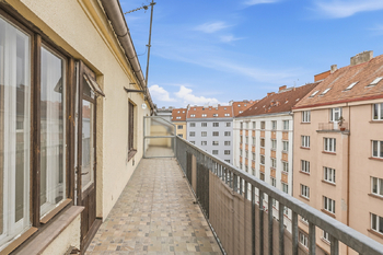Prodej bytu 2+kk v osobním vlastnictví 44 m², Praha 4 - Michle