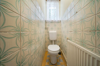 Samostatné WC 1.NP - Prodej domu 242 m², Kroměříž