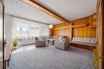 Obývací pokoj 2.NP - Prodej domu 242 m², Kroměříž