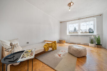 Pokoj 2.NP - Prodej domu 242 m², Kroměříž