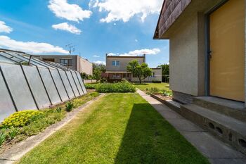 Pohled ze zahrady - Prodej domu 242 m², Kroměříž