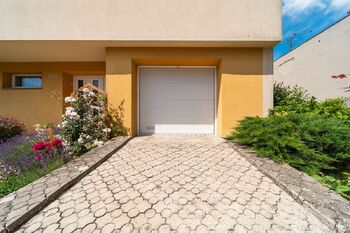 Garáž - Prodej domu 242 m², Kroměříž