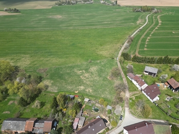 Prodej pozemku 1811 m², Planá