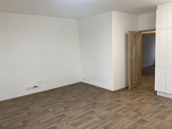  +420 604 457 486 I denisa.myslivcova@re-max.cz - Pronájem bytu 4+kk v osobním vlastnictví 70 m², Nový Jičín