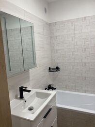  +420 604 457 486 I denisa.myslivcova@re-max.cz - Pronájem bytu 4+kk v osobním vlastnictví 70 m², Nový Jičín