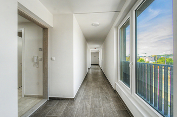 Pronájem bytu 1+kk v osobním vlastnictví 35 m², Praha 9 - Hloubětín