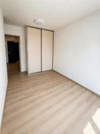 ložnice - Pronájem bytu 2+kk v družstevním vlastnictví 42 m², Praha 9 - Vysočany