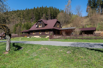 Prodej domu 220 m², Velké Karlovice