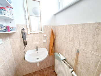 Pronájem obchodních prostor 90 m², Jablonec nad Nisou