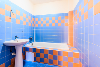 koupelna - Prodej bytu 3+kk v osobním vlastnictví 96 m², Praha 4 - Nusle