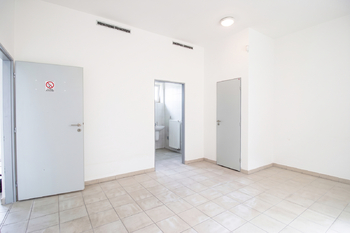 Pronájem kancelářských prostor 35 m², Praha 9 - Čakovice