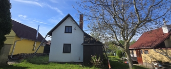 Prodej pozemku 590 m², Zbrašín