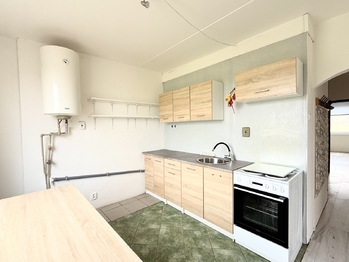 Pronájem bytu 3+1 v osobním vlastnictví 75 m², Cebiv